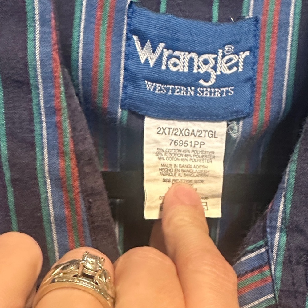 Wrangler Men's Dark Striped Button-Down Shirt - Picture 2 of 5